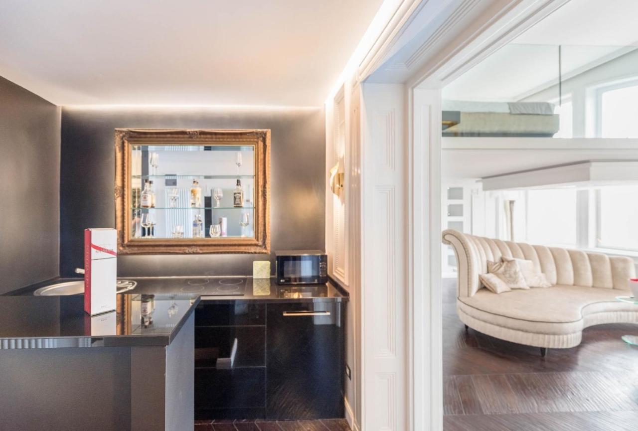 Jacuzzi Royal Suite Budapest Bagian luar foto