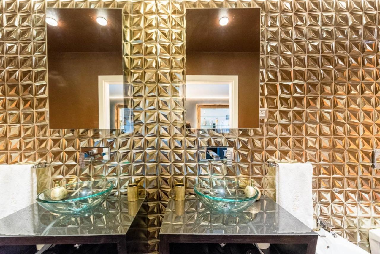 Jacuzzi Royal Suite Budapest Bagian luar foto