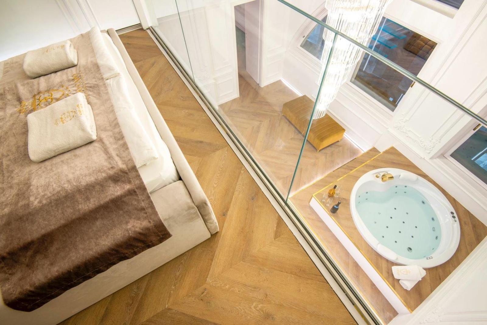 Jacuzzi Royal Suite Budapest Bagian luar foto