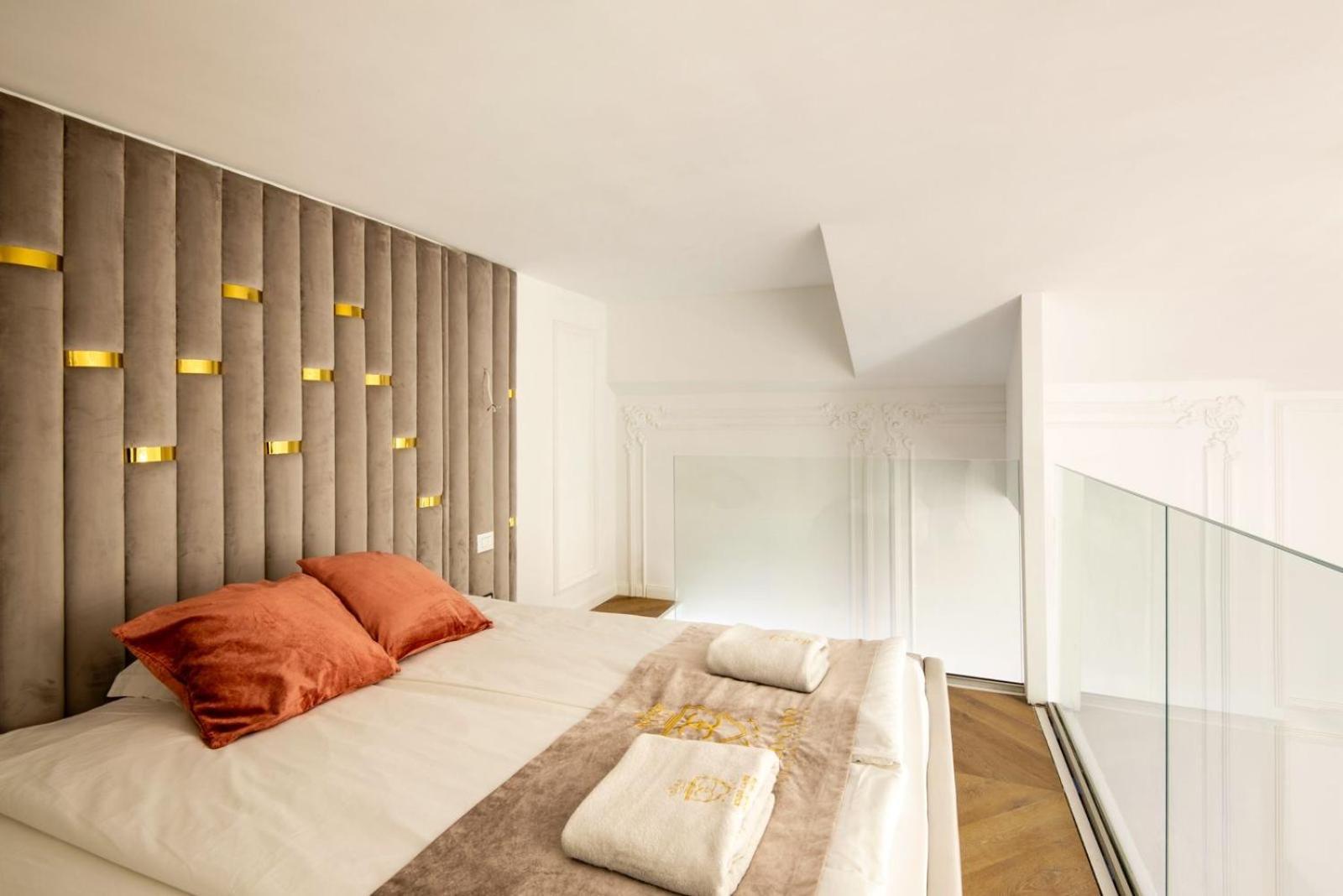 Jacuzzi Royal Suite Budapest Bagian luar foto