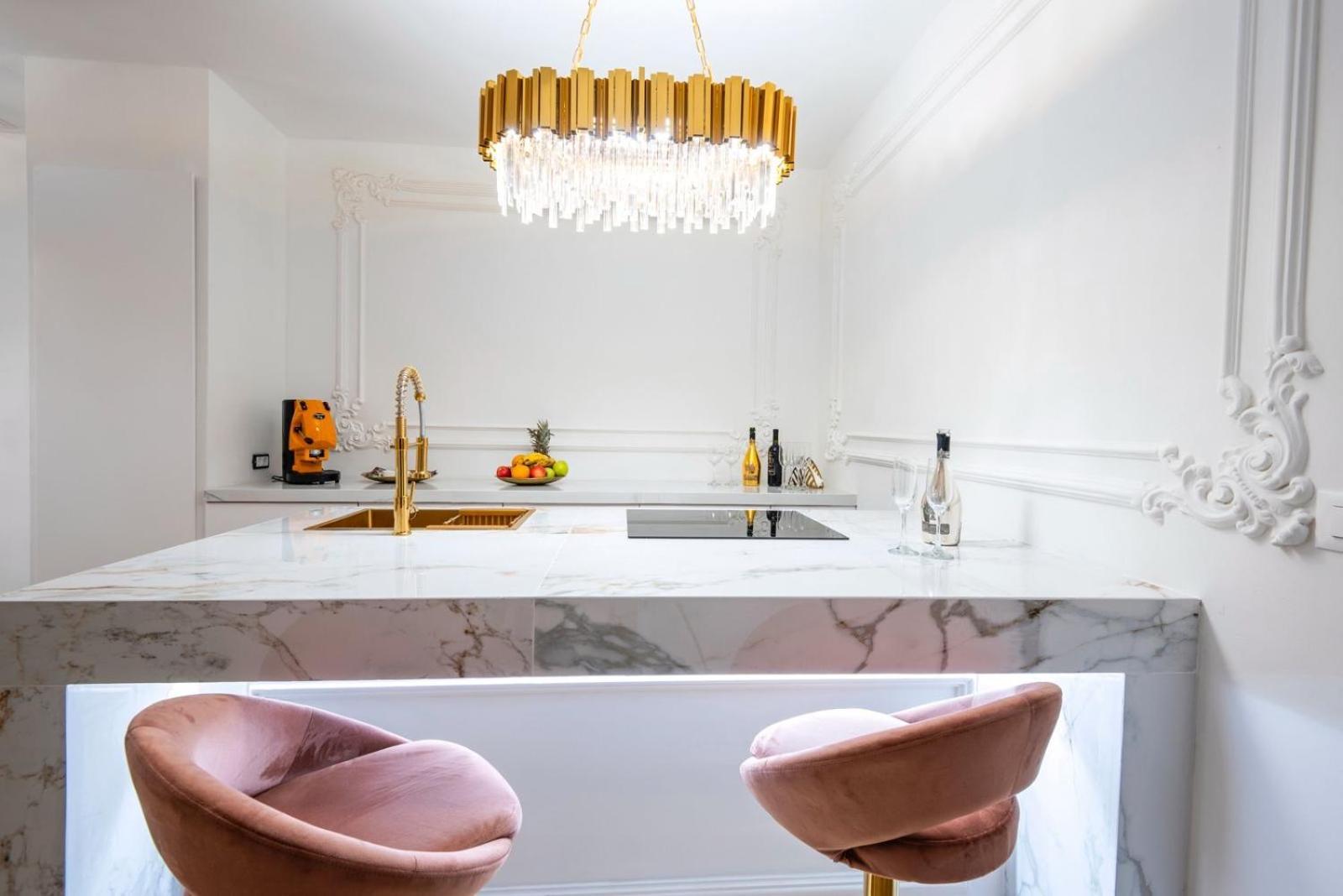 Jacuzzi Royal Suite Budapest Bagian luar foto